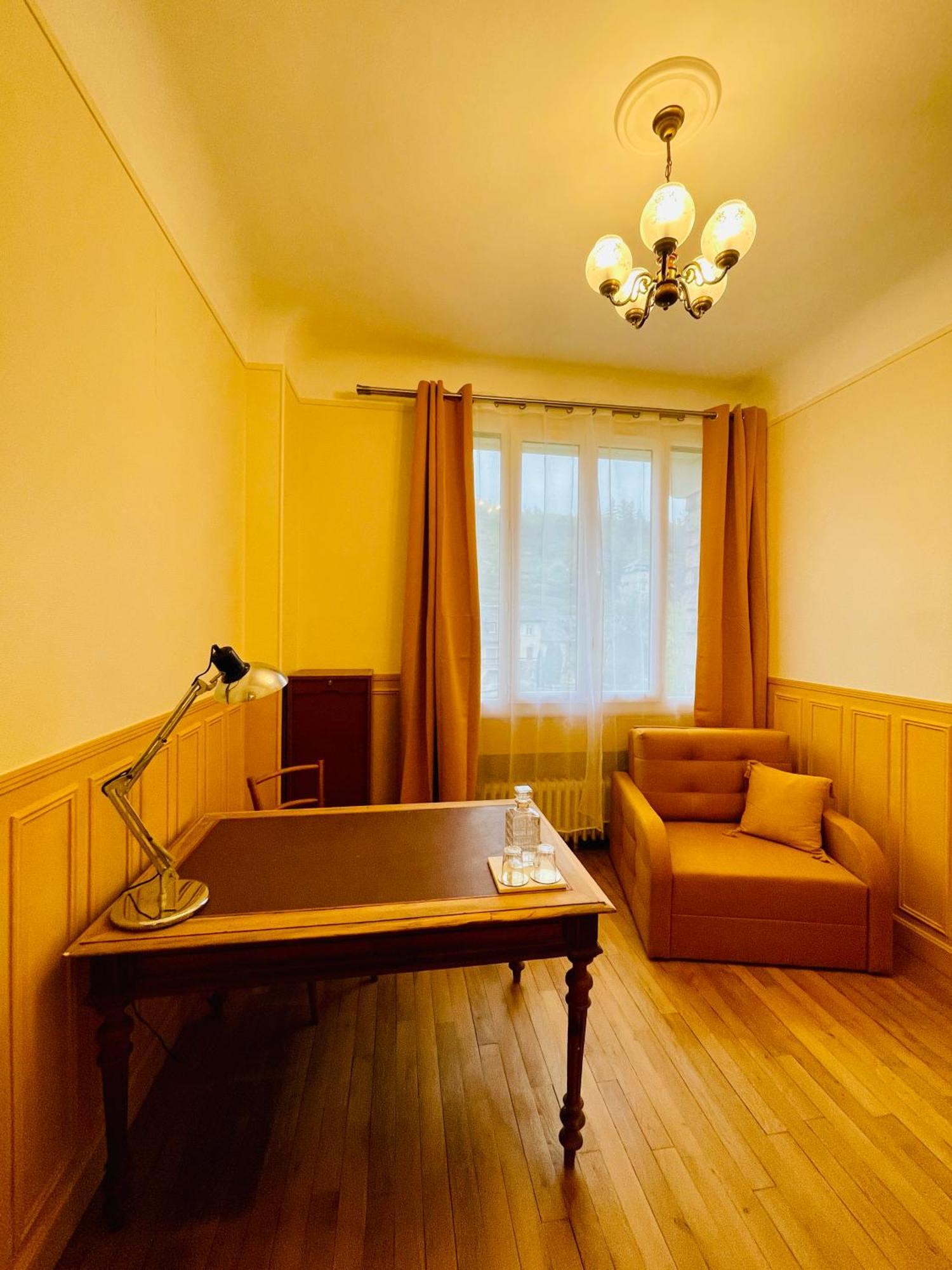 La Maison Au Toit Vert Espalion Dış mekan fotoğraf