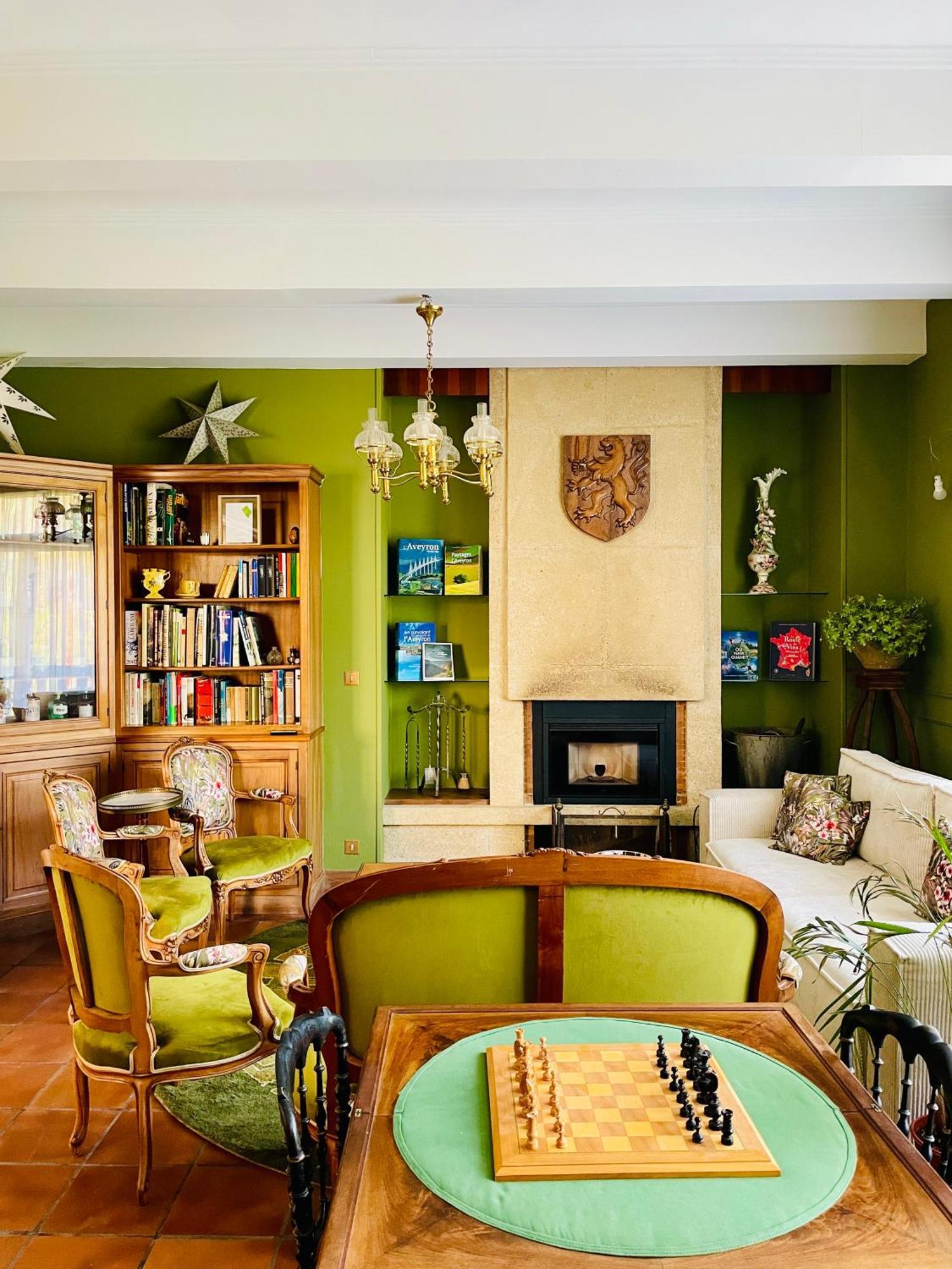 La Maison Au Toit Vert Espalion Dış mekan fotoğraf