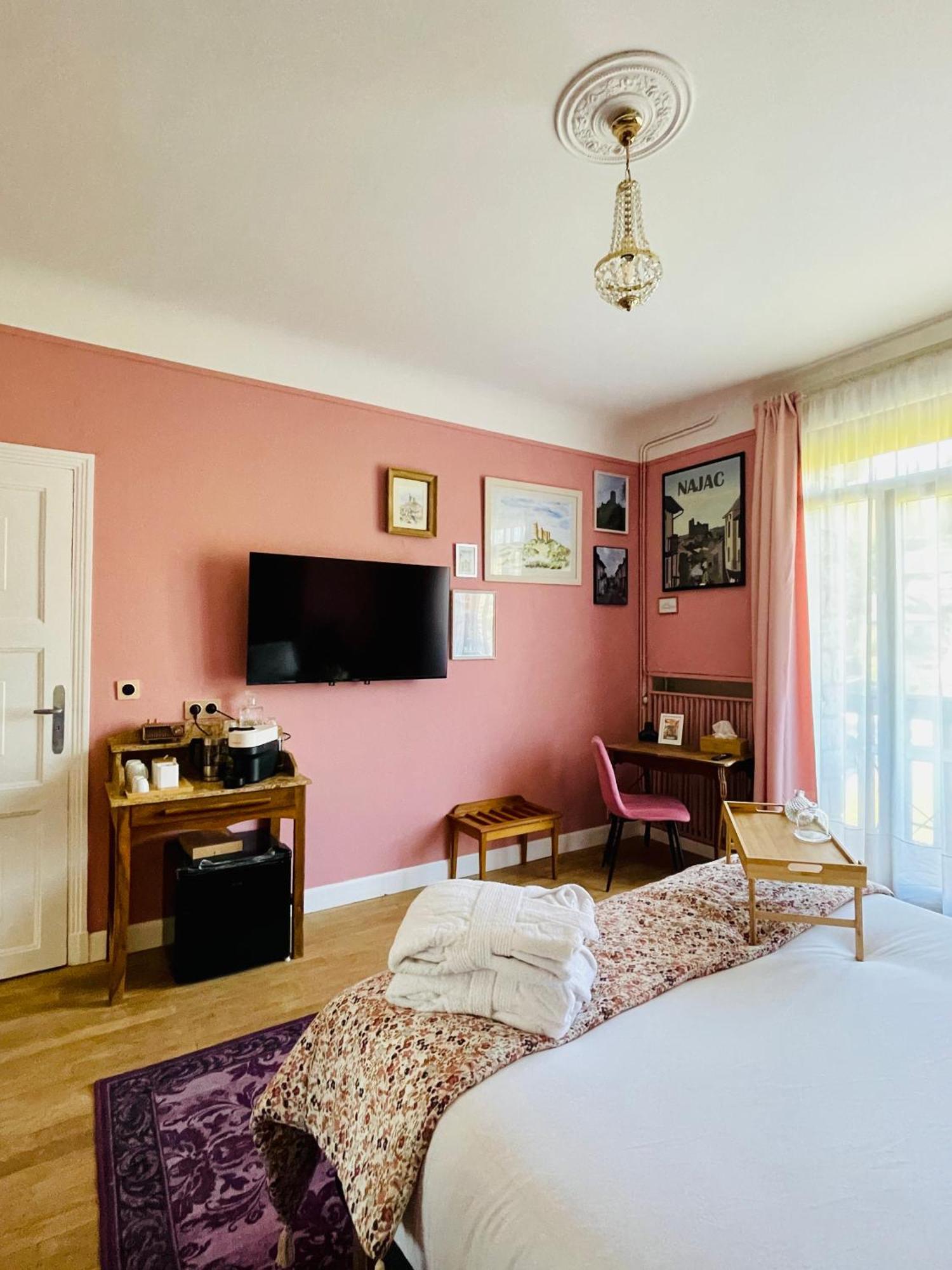 La Maison Au Toit Vert Espalion Dış mekan fotoğraf